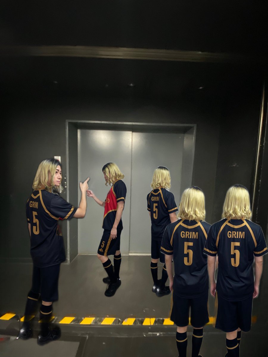 kenzzoy's tweet photo. 舞台『＃ブルーロック』5th STAGE
—新英雄大戦開幕ー

本日もありがとうございました！

エゴく本日も走り続けました。
明日も全力でプレーします！

色んな角度のグリムをお見せします！
オシャグリとして。

#ブルステ　#BlueLock  #ブルーロック https://t.co/j7wVwNgWsQ