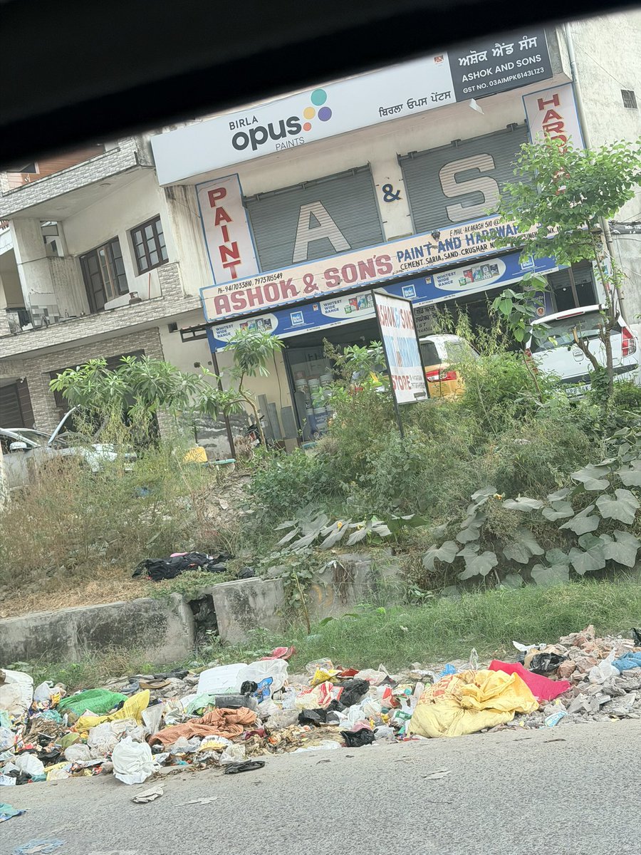 koshikasachdeva's tweet photo. @sbmumcptk 
Clean Punjab Proud Punjab in Pathankot
Sad to see the state of things in Pathankot 🥲 https://t.co/6nigUxLRGn