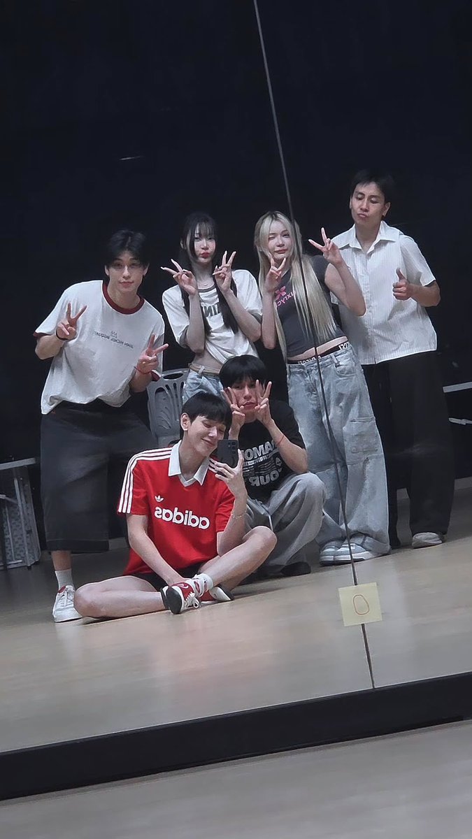onyourbaem's tweet photo. น้องออฟโรดแต่งตัวน่ารักมาก ฮือ ๆๆๆๆๆๆ 😭🧎🏻‍♂️😭🧎🏻‍♂️😭🧎🏻‍♂️ https://t.co/sliPszFOCv