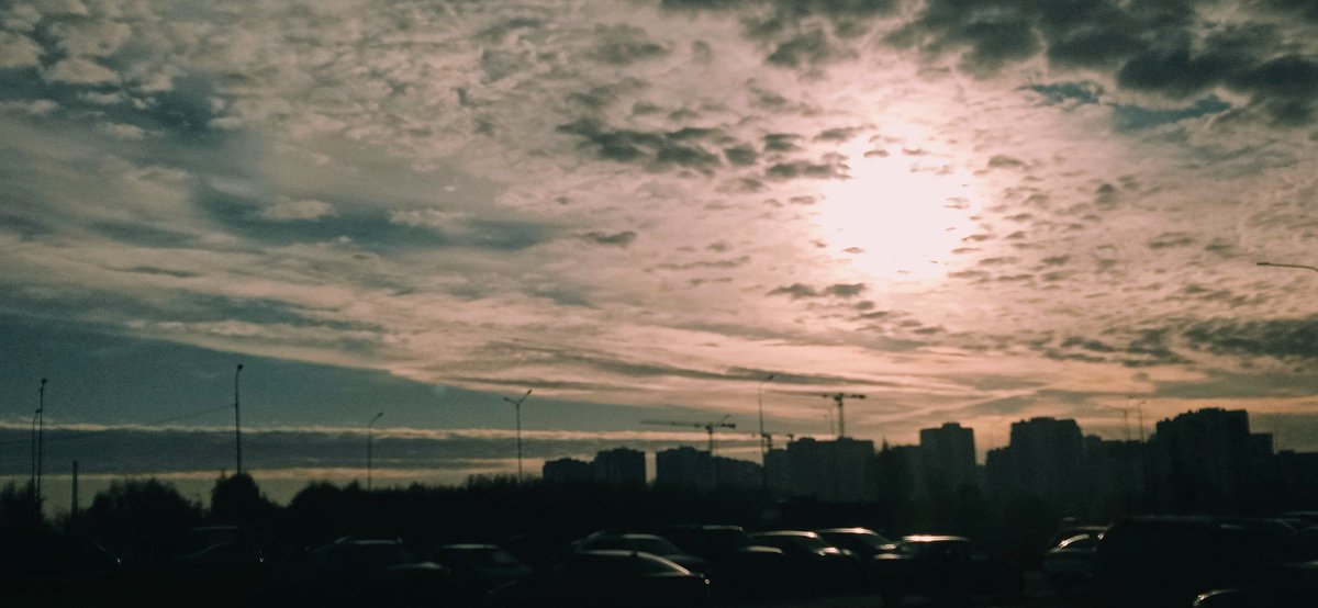 Atsusuhs's tweet photo. Пусть тут будет хотя бы один эстетичный пост..фоточки с утра
Пью довольная кофеее https://t.co/p7Khy2qrio