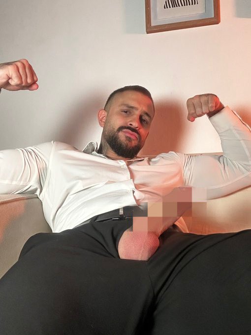 masterchase67's tweet photo. Office hours are over.
Shirt still on. Cock out.
This is what real alpha looks like after a long day. #findom #cashmaster https://t.co/vWr4Q3xiH6