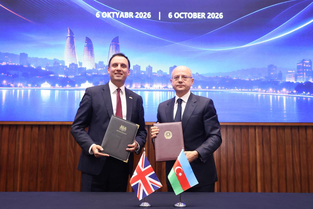 minenergyaze's tweet photo. ℹ️ Bakıda energetika naziri Pərviz Şahbazov və Böyük Britaniya və Şimali İrlandiya Birləşmiş Krallığının Biznes, İnnovasiya, Elm və Ticarət Nazirliyinin Ticarət üzrə dövlət naziri Lord Anas Sarvarın həmsədrliyi ilə Azərbaycan Respublikası Hökuməti ilə Böyük Britaniya və Şimali İrlandiya Birləşmiş Krallığının Hökuməti arasında ticarət və iqtisadi əməkdaşlıq üzrə Birgə #HökumətlərarasıKomissiya|nın 8-ci iclası keçirilib.

📌 İclasda Azərbaycan-Böyük Britaniya münasibətlərinin mövcud vəziyyəti və inkişaf perspektivləri ətrafında fikir mübadiləsi aparılıb, #siyasi dialoq, #iqtisadiyyat və #ticarət, #enerji, #nəqliyyat və #rəqəmsal infrastruktur, #kəndtəsərrüfatı, #humanitar və #səhiyyə sahələri üzrə əməkdaşlığın genişləndirilməsi imkanları müzakirə edilib. 

📌 İclasın yekununda Protokol, eləcə də #yaşılenerji və #nəqliyyat bağlantıları, şəhər mobilliyi sahələrində əməkdaşlığı əhatə edən 4 sənəd imzalanıb. Həmçinin 2026-2027-ci illəri əhatə edən, 10 istiqamət üzrə 60-dan çox tədbiri özündə birləşdirən #FəaliyyətPlanı qəbul edilib.
🔗 https://t.co/o3VAlw9Sa6

---
ℹ️ The 8th meeting of the Joint #IntergovernmentalCommission on Trade and Economic Cooperation between the Government of the Republic of Azerbaijan and the Government of the United Kingdom of Great Britain and Northern Ireland was held in Baku, co-chaired by the Minister of Energy Parviz Shahbazov and the Minister of State for Trade at the Department for Business, Innovation, Science and Trade of the United Kingdom of Great Britain and Northern Ireland Lord Anas Sarwar.

📌 The meeting featured an exchange of views on the current state of and prospects for the development of Azerbaijan-UK relations, with discussions focusing on opportunities to expand cooperation in #political dialogue, #economy and #trade, #energy, #transport and #digital infrastructure, #agriculture, #humanitarian affairs and #healthcare.

📌 At the end of the meeting, the Protocol, as well as 4 documents covering cooperation in the fields of green energy and transport links, and urban mobility, were signed. The 2026-2027 #ActionPlan, comprising more than 60 actions across 10 areas, has also been adopted.
🔗 https://t.co/EelDYHO8Rv

#EnergetikaNazirliyi #MinistryofEnergy #xəbərlər