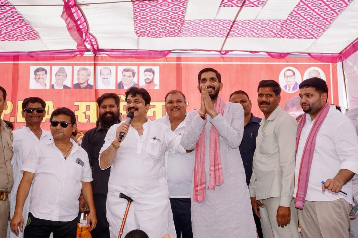 socialistaditya's tweet photo. संसदीय क्षेत्र बदायूं के आरफीन मैरिज लॉन में आयोजित पी.डी.ए. सम्मेलन में मुख्य अतिथि के रूप में सहभागिता कर कार्यकर्ताओं एवं क्षेत्रवासियों से संवाद किया। सामाजिक न्याय, पी.डी.ए. की एकजुटता और 2027 में समाजवादी सरकार के संकल्प के साथ आगे बढ़ने का आह्वान किया। https://t.co/PRD87aAyFt