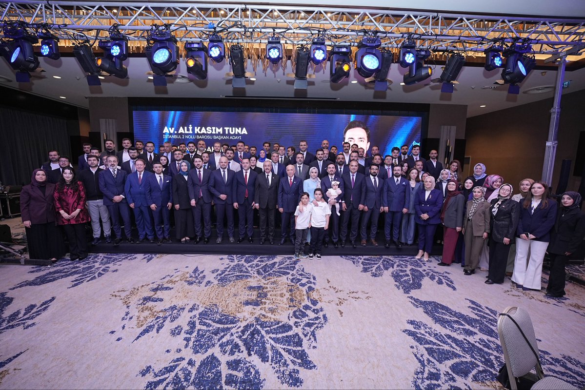receptangall's tweet photo. Birlikte kurduğumuz Baromuzu daha ileriye taşıma ve daha da güçlendirme iradesiyle; “Önce Ülkem ve Milletim” anlayışı doğrultusunda, Baro Başkan Adayımız Av. Ali Kasım Tuna başkanlığında oluşturulan aday listesinde yer alan değerli meslektaşlarımızı tebrik ediyoruz. 🇹🇷 https://t.co/BRJVyORq6m