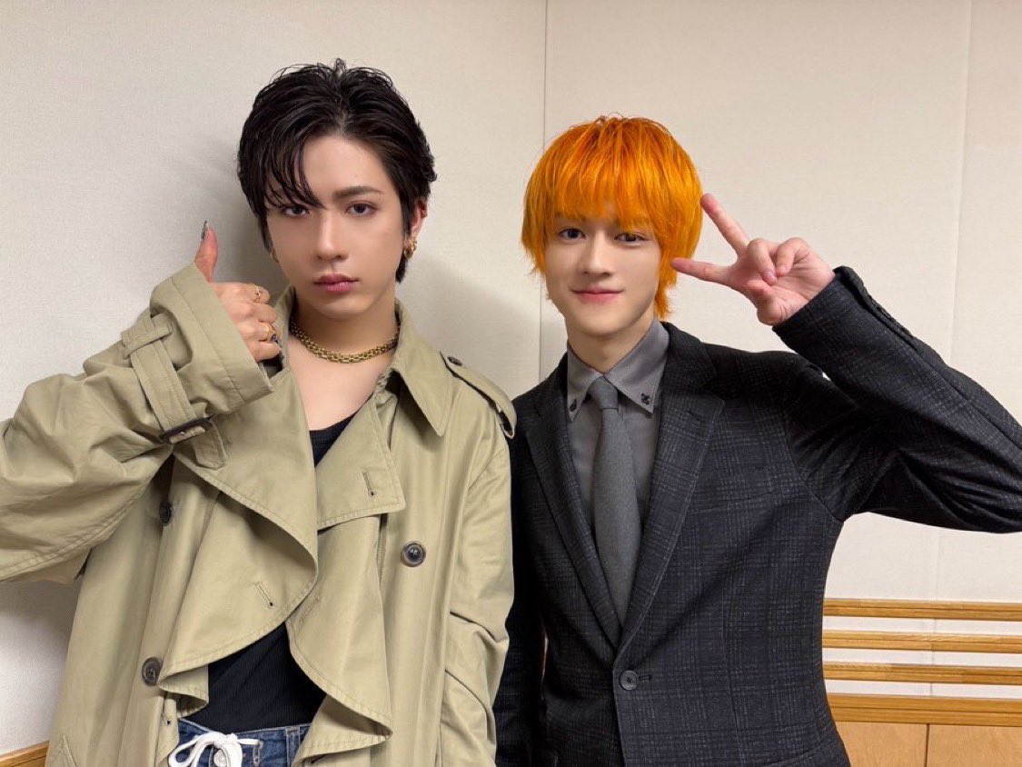 mj09040813's tweet photo. 最後の写真は無事放送終了後の安堵したお顔って事でよろしいですか？社長
#壮鉄株主総会 https://t.co/JaxyF8UrZy