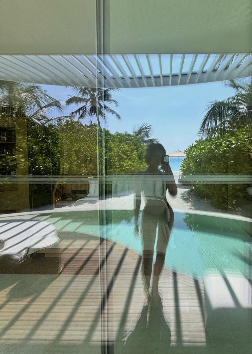 Lethalogics's tweet photo. Take me back to where the sun can kiss me gently. More than the rest of any men could do. https://t.co/zPmUF5UB7C