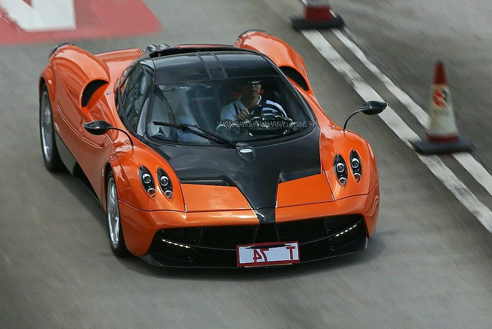 philippeelrs's tweet photo. 2014 Pagani Huayra
#LOL #traveltoday https://t.co/UqyoqHNVH7