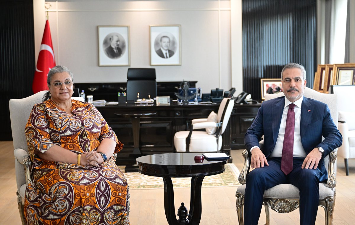 MFATurkiye's tweet photo. Minister of Foreign Affairs @HakanFidan received Hanna Tetteh, Special Representative of the UN Secretary General for Libya and Head of the UN Support Mission in Libya, in Ankara. https://t.co/TVxeDO53kc
