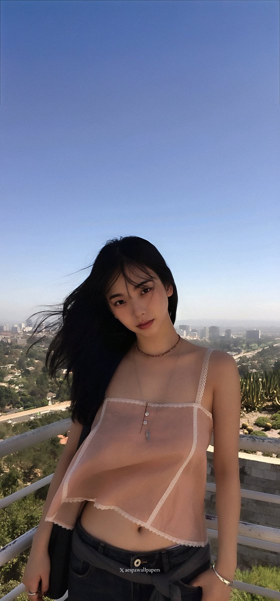 aespawalIpapers's tweet photo. ˚⊹♡₊ ━ aespa #karina wallpapers (4K) https://t.co/upxSRM9kDI