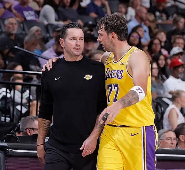 LakerFiles's tweet photo. The Lakers made 20 3s in last night’s game

That’s more than any game last season 🤯 (h/t @jovanbuha) https://t.co/TVMBGCltmP