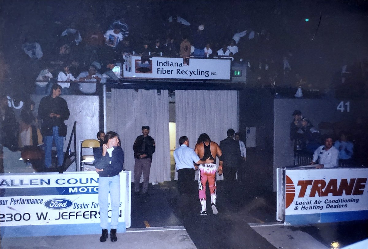 _The__Worst_'s tweet photo. These were the good'ole days...🤘🏼💯✔️
#WWF #WWE #WWESuperstar #BretTheHitmanHart #BretHart #Pink #ProfessionalWrestler #Arena #Event #Applebees #Autograph #InTheWild #Celebrity #90s #90sThrowback #90sKid #NotForgotten #Legendary #Epic #Lit #Vibe #YouJustHadToBeThere #WhatAMoment https://t.co/6jLwpyoPnO