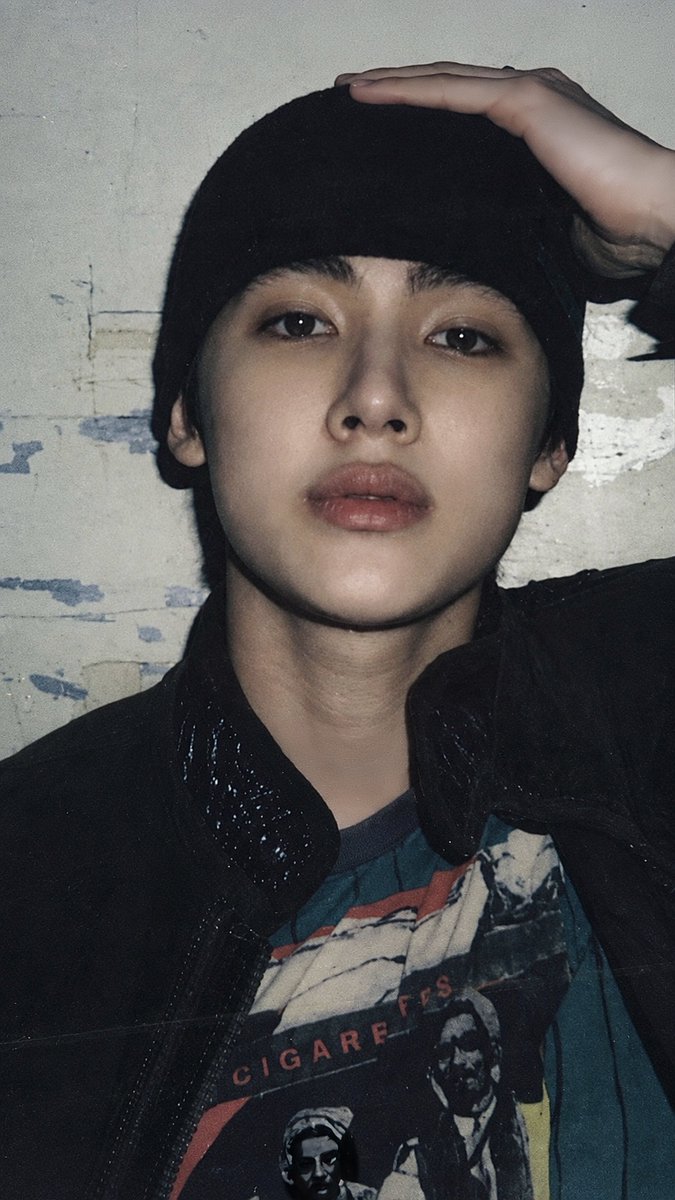 seanhomage's tweet photo. swag really runs in #seonghyeon’s veins https://t.co/BCuQBY9UaY