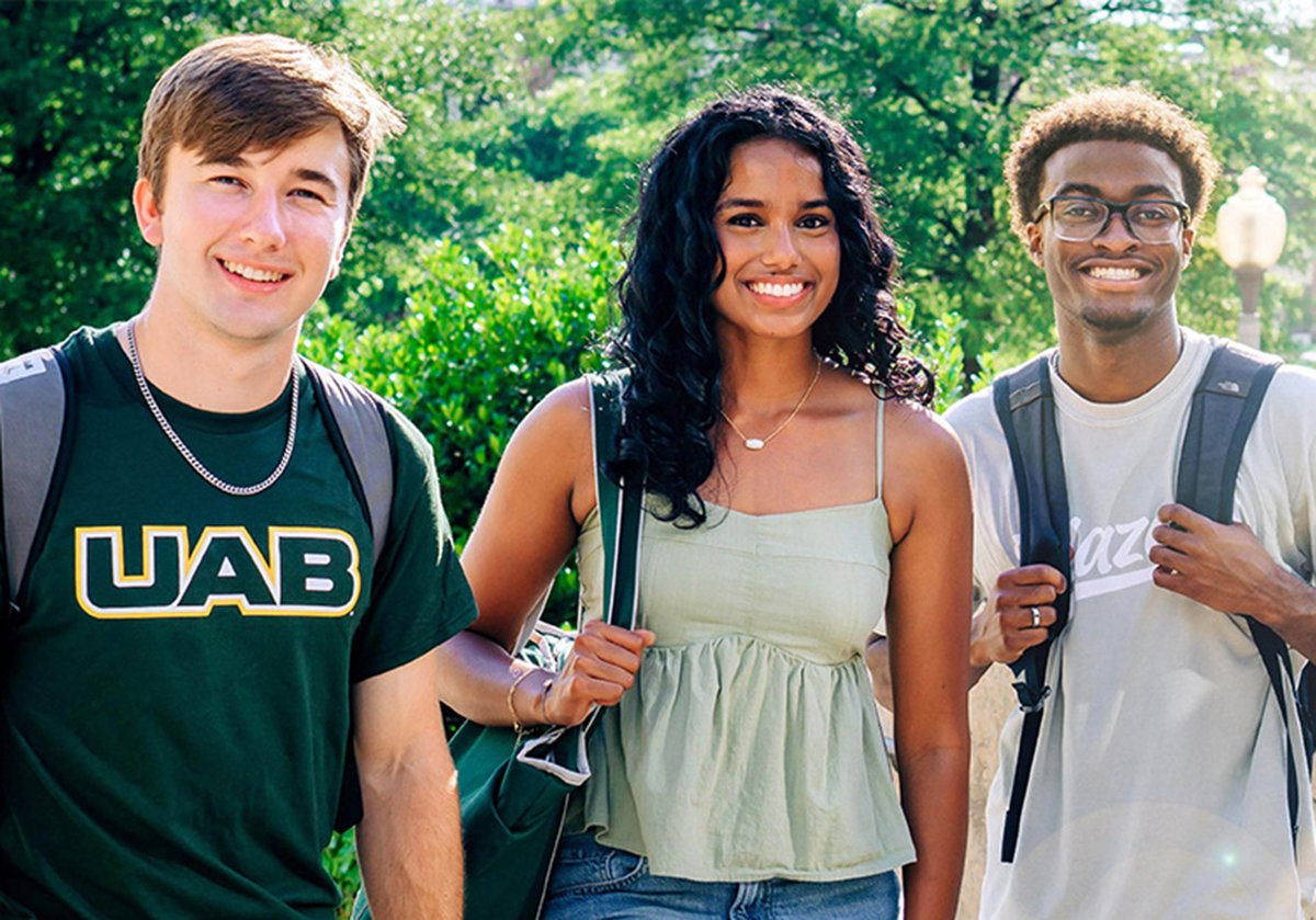 BhamTimes's tweet photo. Perspective undergraduate students have the opportunity to begin blazing their path at @UAB during “Free #Application Week,” through Oct. 9. First-time freshman, transfer and online students can apply at no cost, regardless of residency status. #UAB

https://t.co/Xyc4kAaOFI https://t.co/3J67kCW61C