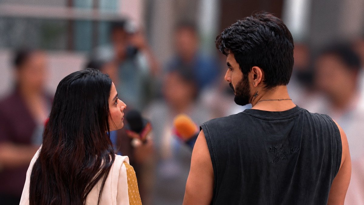 zindagigulzar_'s tweet photo. HIM &amp; I 

#yehfitoortera #jeeya https://t.co/NUIcHaevNd