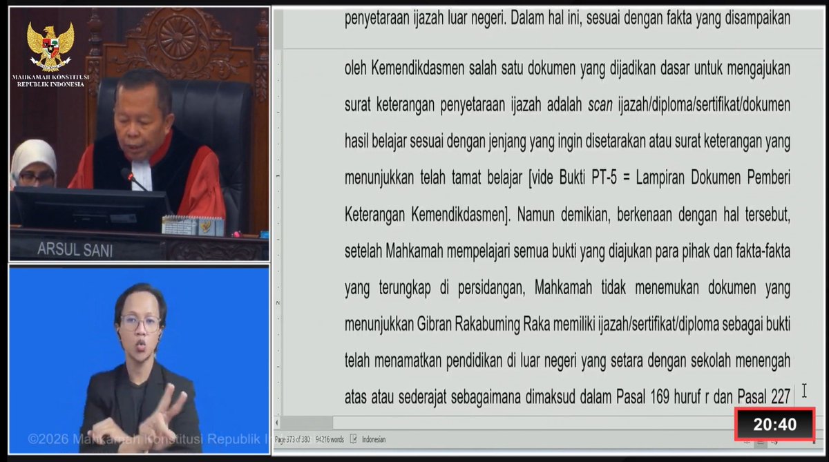 dosenhukumnotes's tweet photo. "Mahkamah tidak menemukan dokumen yang menunjukkan Gibran Rakabuming Raka memiliki ijazah/sertifikat/diploma sebagai bukti telah menamatkan pendidikan di luar negeri."

🥶🥶🥶 https://t.co/lC7ScOLe4V