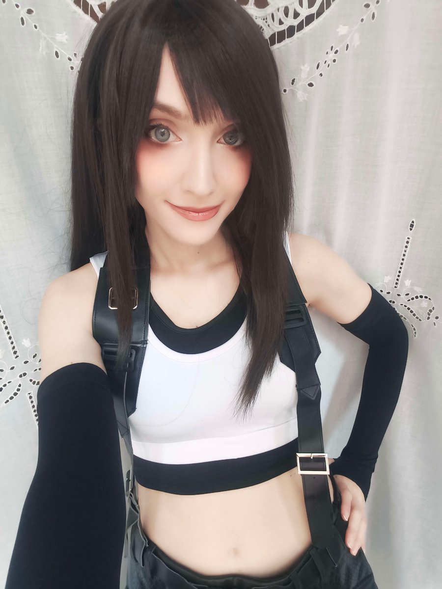 SakiCroft's tweet photo. https://t.co/GmgcVDIgMj 
🚨 LIVE ORA / LIVE NOW!  
DEAD SPACE REMAKE 🚀 FIRST PLAYTHROUGH - [Tifa Lockhart Cosplay] [ITA/ENG] 
#deadspace #deadspaceremake #horror #firstplaythrough #cosplay #aerith #tifacosplay #tifalockhartcosplay #finalfantasy #finalfantasycosplay https://t.co/CgqDEJPpL0
