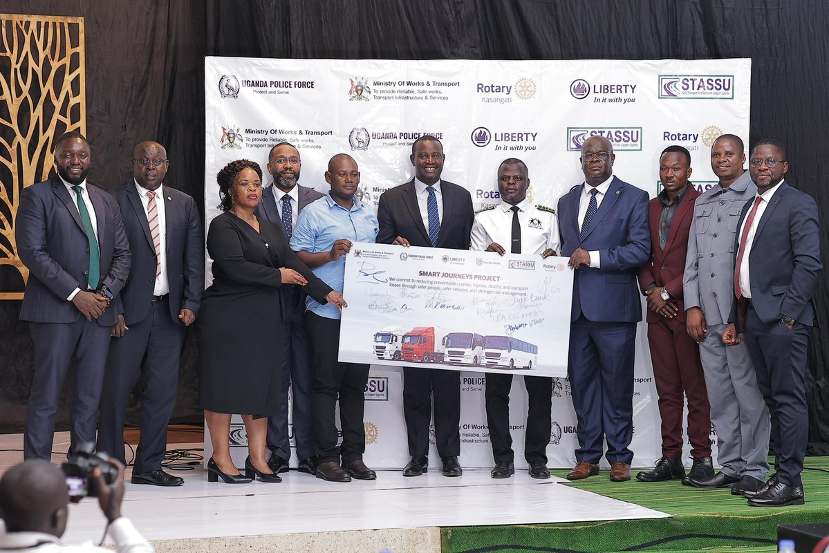 MaamaKampala21's tweet photo. Well done to @liberty_uganda for officially launching the SMART Journeys Project💪🏻

Let’s always not forget that road safety is a shared responsibility 📌

#SMARTJourneysUG
#TheExtraMile https://t.co/gRY6LN7a3E