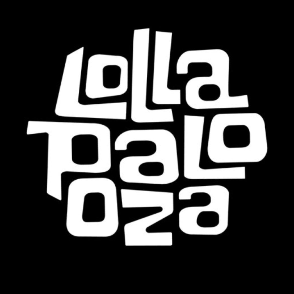 toadysHQ's tweet photo. Melanie Martinez allegedly rejects being a headliner for Lollapalooza 2027. 

“tour dates unavailable” 🤔 https://t.co/h546gnqkvs