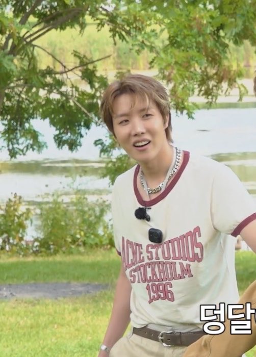 hobi_77's tweet photo. 今日のかわいいほびちゃん4選
#Runbts https://t.co/ZbnLVeQUZc