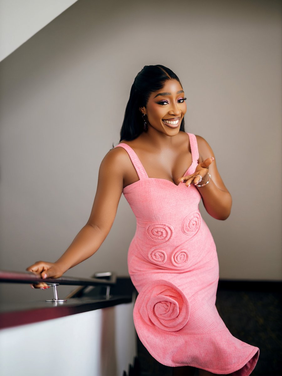ShebaGamde's tweet photo. TOP 3. SECOND RUNNER-UP. 🏆
The Big Brother show introduced me. The world gets to witness me. ✨

Outfit: @janbyjan
Photography: @bejvisuals https://t.co/z0dmUdZpcr