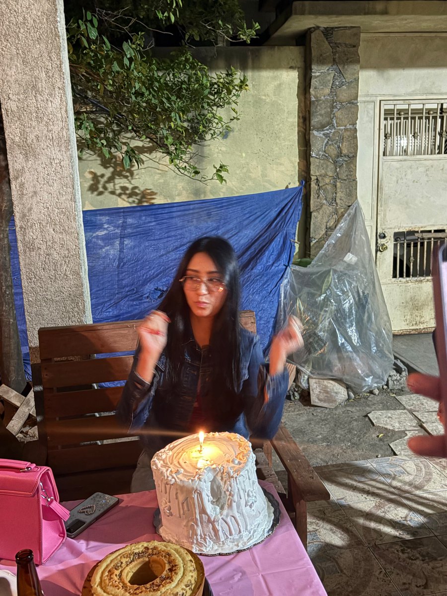 itsgiselarocha's tweet photo. El mejor cumpleaños (siempre digo eso) 
Dios plan 2027 siga igual de lindo que éste año https://t.co/3tN08iygO8