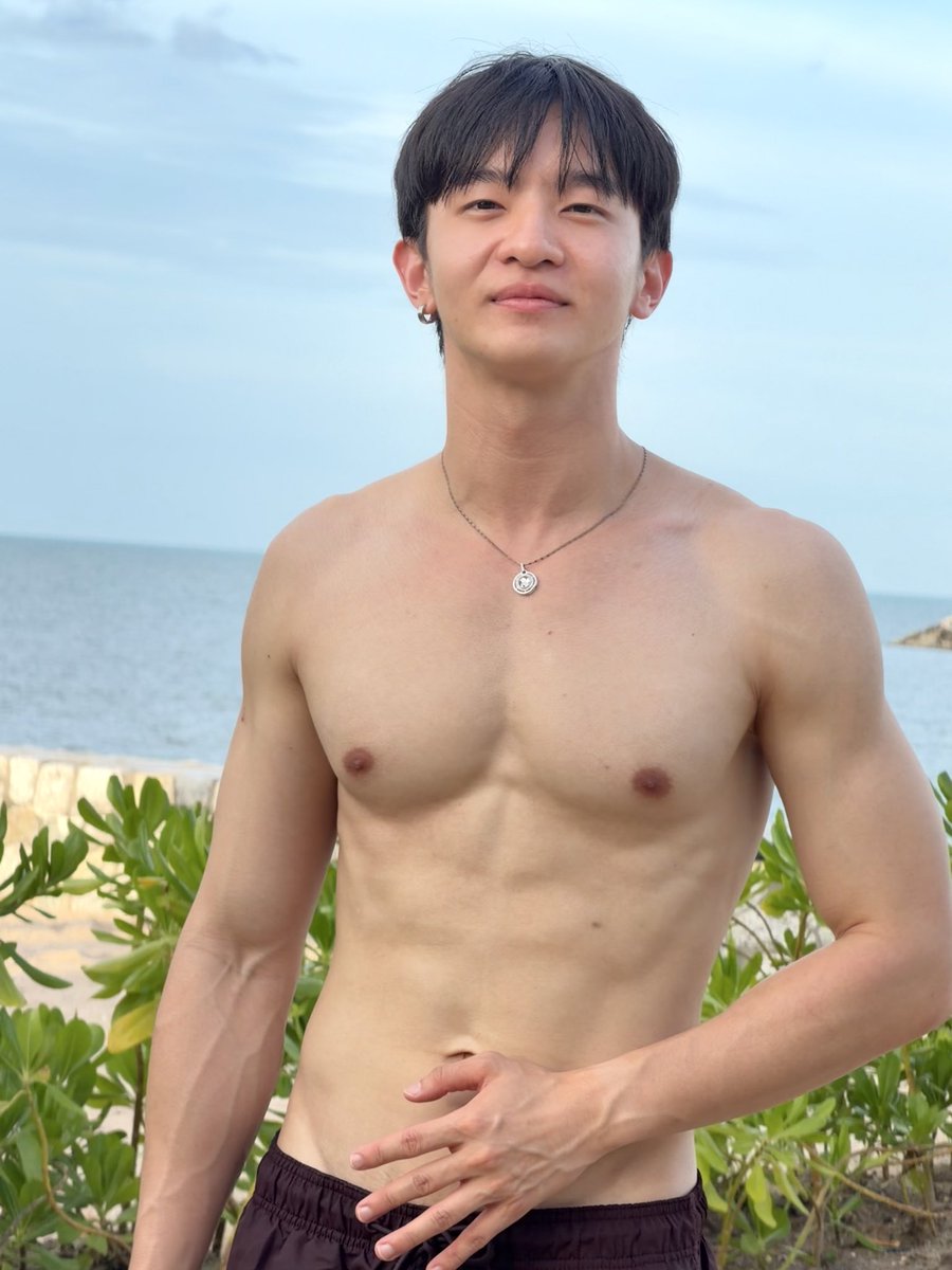 JethJade's tweet photo. 🏖️ https://t.co/r3NhEPtyyM