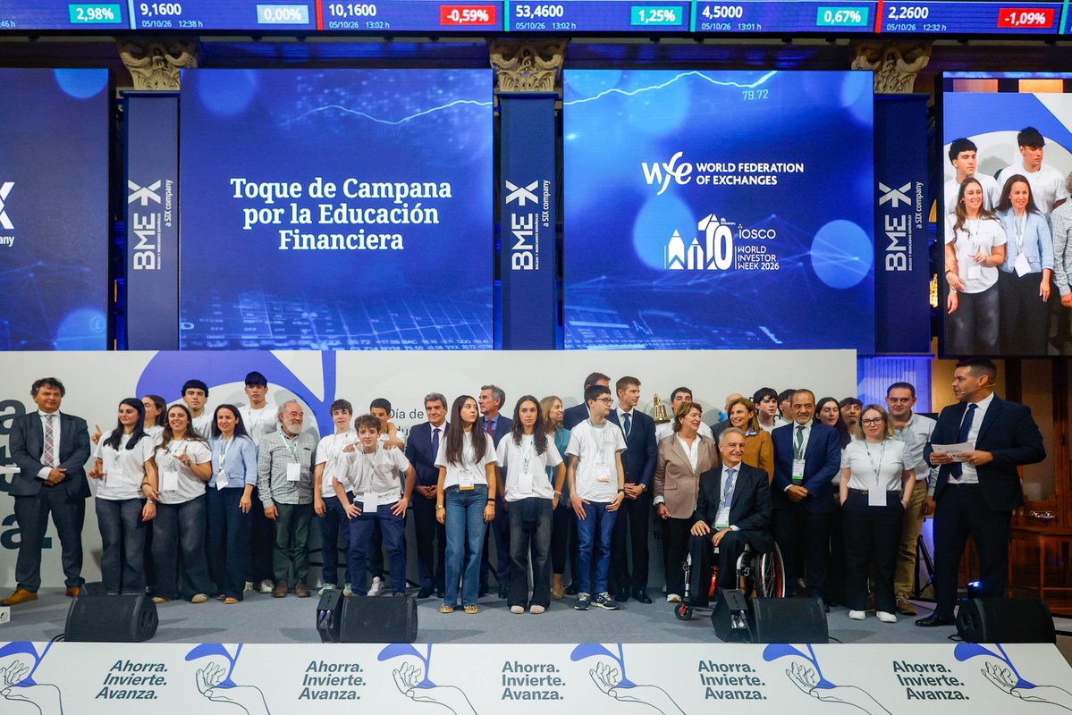 CNMV_MEDIOS's tweet photo. 🥇Ganadores del Concurso de Educación Financiera 

- IES Río Cabe (Lugo) en categoría juvenil 
- Colegio Obradoiro (A Coruña) en categoría cadete

🥈Finalistas fueron: 
-Colegio Santa Teresa de Jesús (Ourense) en categoría juvenil 
-CPI Alcalde Xosé Pichel (A Coruña) en cadete https://t.co/KC4mdSf1Ov