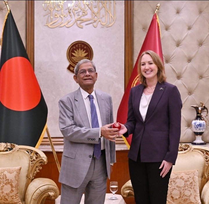 Zainab1820644's tweet photo. Bangladesh and Australia are looking to deepen their partnership through stronger trade ties, continued support for Rohingya refugees, and dialogue on constitutional reforms.

A positive step toward closer cooperation and shared interests. 
#Bangladesh #Australia #Trade https://t.co/8LBQLHJSV6