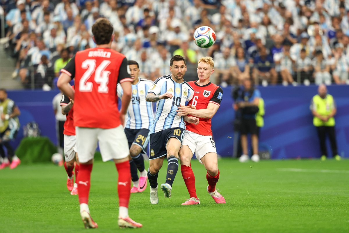 RBLeipzig's tweet photo. One of the greatest footballers of all time 🐐

Congratulations Lionel #Messi on a phenomenal international career with Argentina! 🇦🇷👏 https://t.co/9K2w0DUcIl