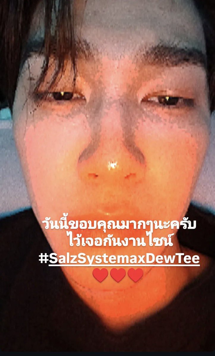 secretofkf_'s tweet photo. นับถือใจแบตหมดยังเอาเครื่องคิดเลขมาถ่ายขอบคุณแฟนคลับอะแสนดีมากจริง ๆ https://t.co/LAKzlOMzeu