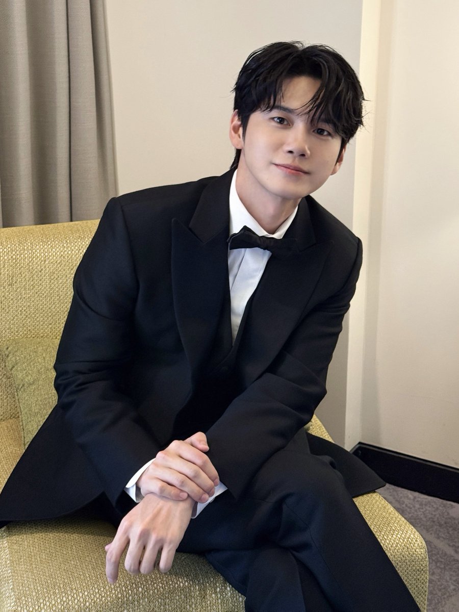 Pattvipx13's tweet photo. องซองอู ㅁㅊ pose https://t.co/P6gywk1ZsJ
