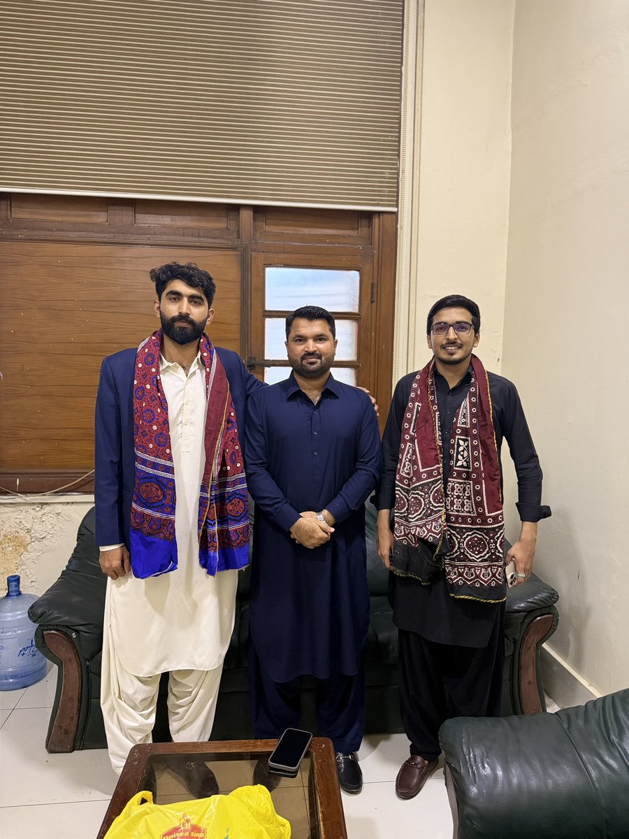 AyazBuriroPPP's tweet photo. Congratulations to the newly appointed President PSF Sindh Safiullah Veesar and General Secretary PSF Sindh Humayoun Arshad

Wishing you both success and strength in your new responsibilities. May you continue to serve students and youth with dedication and commitment.

Best wishes for your new roles!