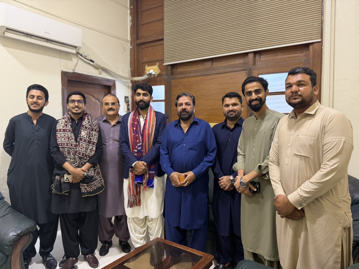 AyazBuriroPPP's tweet photo. Congratulations to the newly appointed President PSF Sindh Safiullah Veesar and General Secretary PSF Sindh Humayoun Arshad

Wishing you both success and strength in your new responsibilities. May you continue to serve students and youth with dedication and commitment.

Best wishes for your new roles!