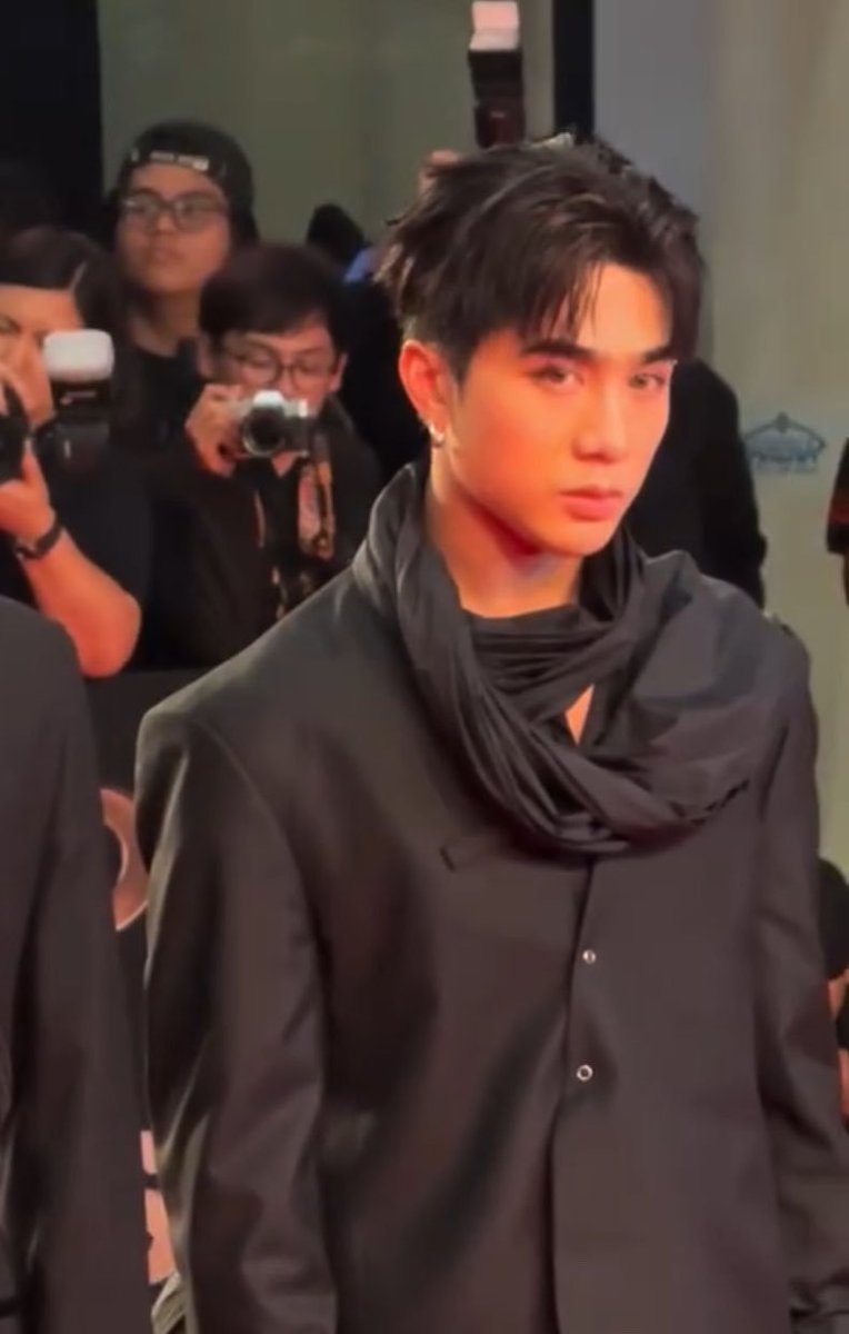 loverofjcs_'s tweet photo. HUHUHU I WON’T SHUT UP 'BOUT THIS 😭 ANG GWAPO NI JOSHH, I REALLY LOVE HIS FIT—OR LIKE, HIS WHOLE LOOK RATHER 🫠🫠 https://t.co/DCA7qveiJ1