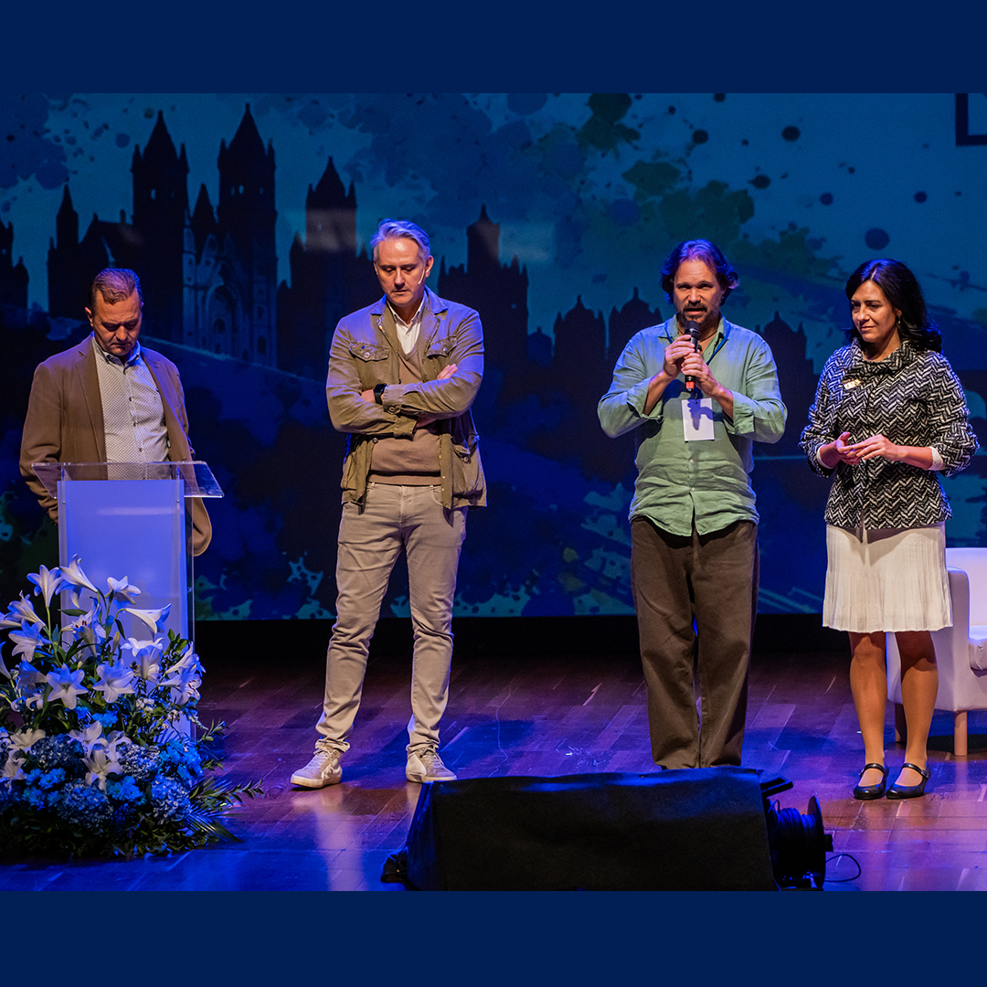 cositalCG's tweet photo. Conclusiones del Congreso y cierre institucional.
Mª Pilar Ortega Jiménez, @diputacionleon @COSITALCG, Carlos Álvarez Castel, @ANCS. Jesús Marcos Andrés, @ARTEspectaculo, Guillermo Yáñez Sánchez, @dipsoria @G_Yanez https://t.co/SHU0QenqhQ