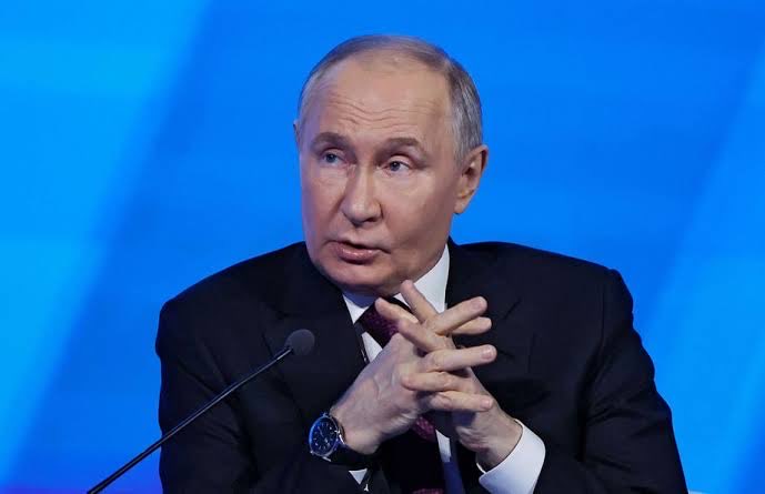 joni_askola's tweet photo. It’s beyond insane that so many still haven't learned that appeasing dictators never stops them. 

We saw it in WWII, and we see it in Russia's behavior under Putin. Dictators only respect power. 

Putin will continue to escalate if he smells weakness https://t.co/057n1mjQdr