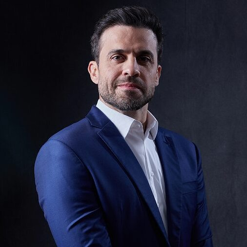 republiqueBRA's tweet photo. 🗣️ “Se o Flávio quiser me pôr de ministro do STF, eu também tenho meu diploma de Direito. Eu vou tocar o terror lá no STF”, diz Pablo Marçal sobre sua participação em um eventual governo Flávio Bolsonaro. https://t.co/7c3PLjrOx9