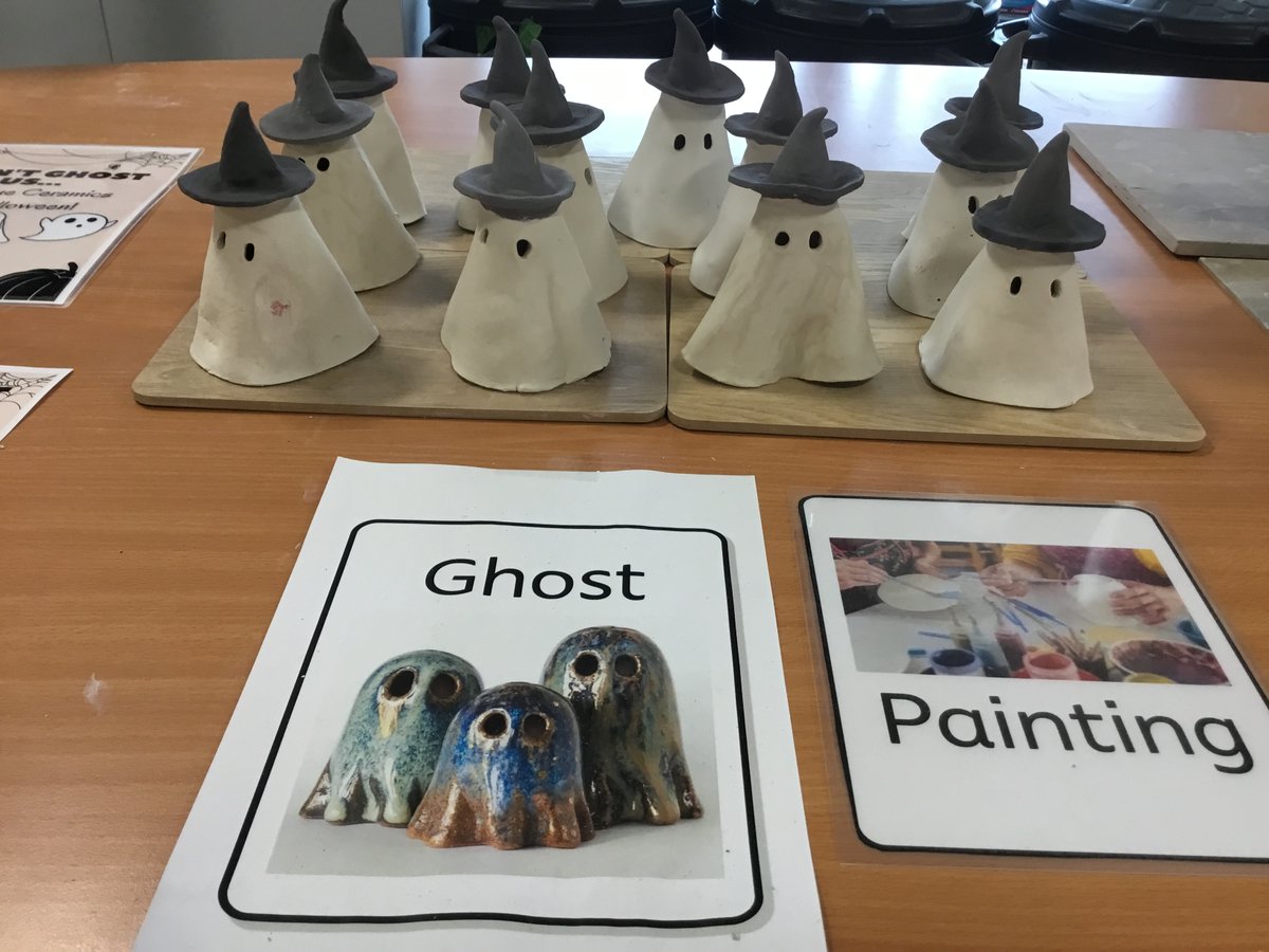 blue_ceramics's tweet photo. 👻 Busy day at Blue Ceramics! Our ceramic ghosts are ready for delivery next week, and we've started creating our large 3D Christmas stock ready for the festive season! 🎄✨

#BlueCeramics #StudentEnterprise #ChristmasCreations #HandmadeWithCare @Ganton_Hull @MCFCinHull https://t.co/Zk0vvfinJg