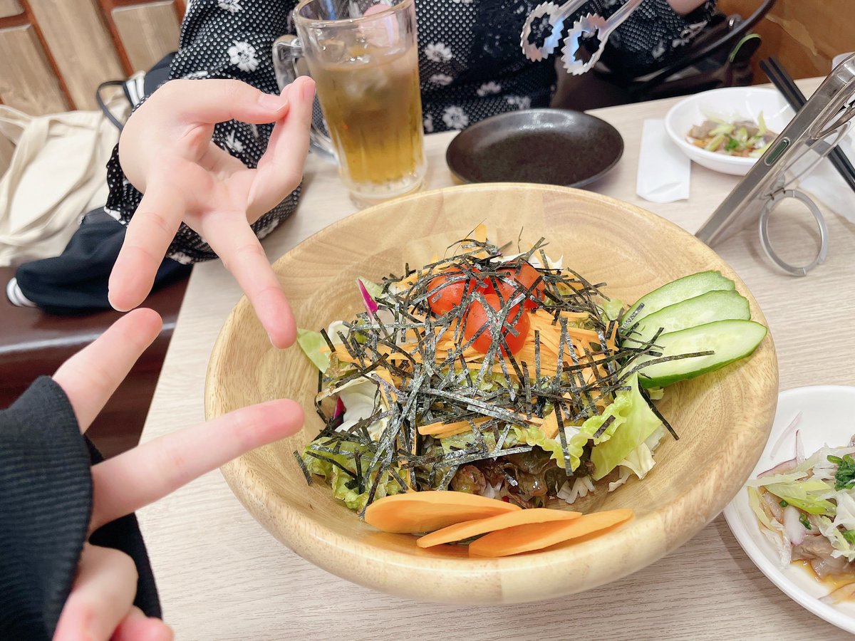 RhythmTrick's tweet photo. 今日からダイエットするヨ👯‍♀️‼️‼️
リズトリ(夫婦）の配信観てくださり
ありがとうございました(￣^￣)ゞ❤️‍🔥

⭐️アーカイブ
https://t.co/L5vZAqD9e5

💌投げ銭
https://t.co/5TqbulKihU https://t.co/4pPF2MMROz