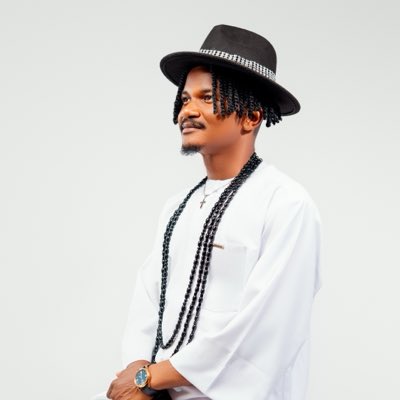 PSTRINGS10's tweet photo. #NewProfilePic https://t.co/mXyMXCjU5r