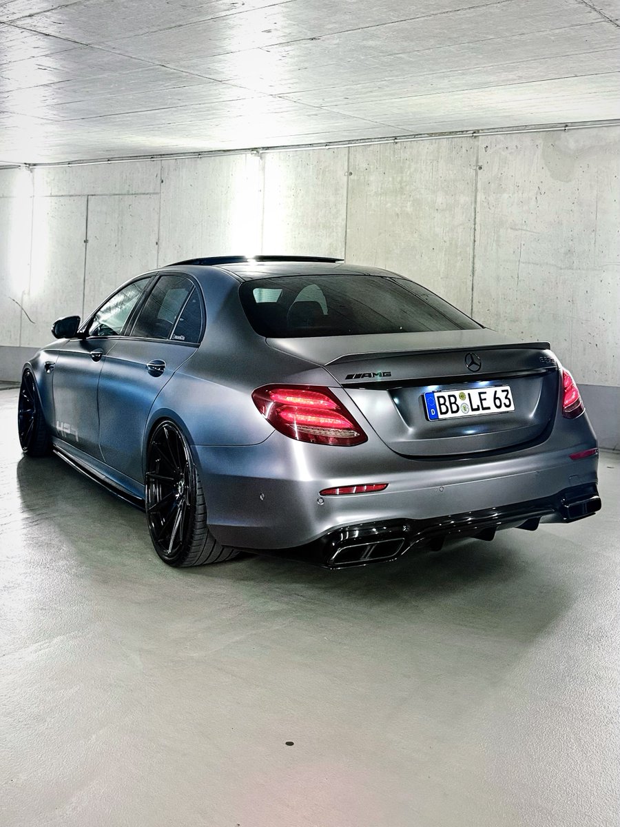 ApexDistrictX's tweet photo. E63s AMG 🩶 https://t.co/SQnx4Z3Xbn