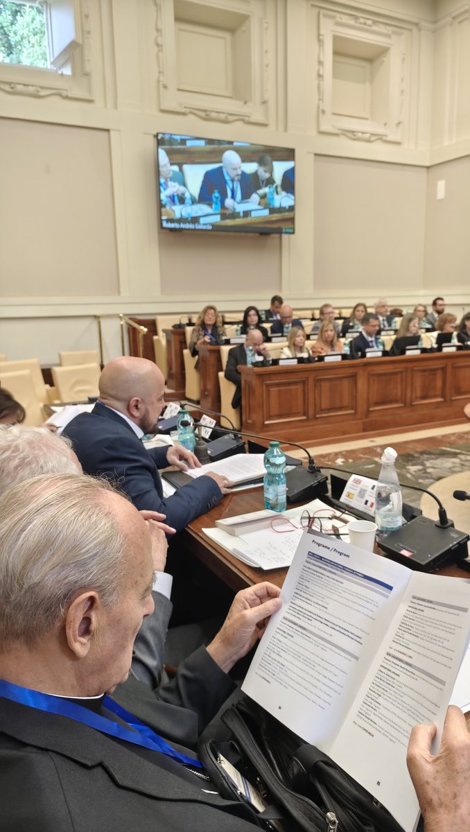 InstitutoFBC's tweet photo. 🗣️ Comenzó en el Vaticano la 1° jornada del encuentro "Jueces, litigancia climática y derechos humanos", con magistradas, magistrados y especialistas de todo el mundo, que durante dos días compartirán sus reflexiones y experiencias sobre los desafíos del cambio climático. https://t.co/jrwfn8ukVZ