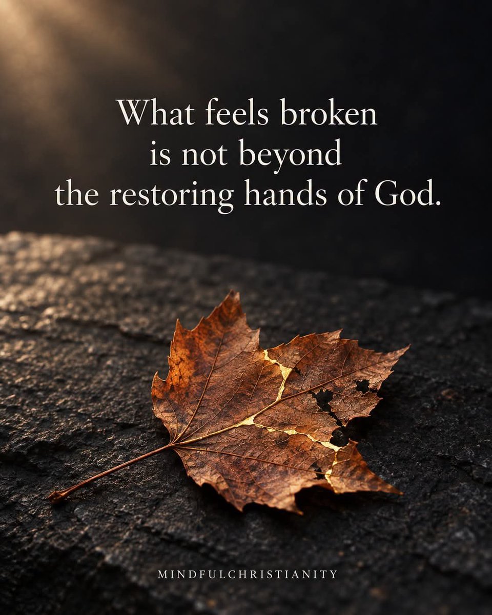 SteveColerick's tweet photo. Happy Tuesday sweet souls 💙 

"He restores my soul. He leads me in paths of righteousness for his name’s sake."

[Psalm 23:3] ESV https://t.co/ZdPrwE0l5U