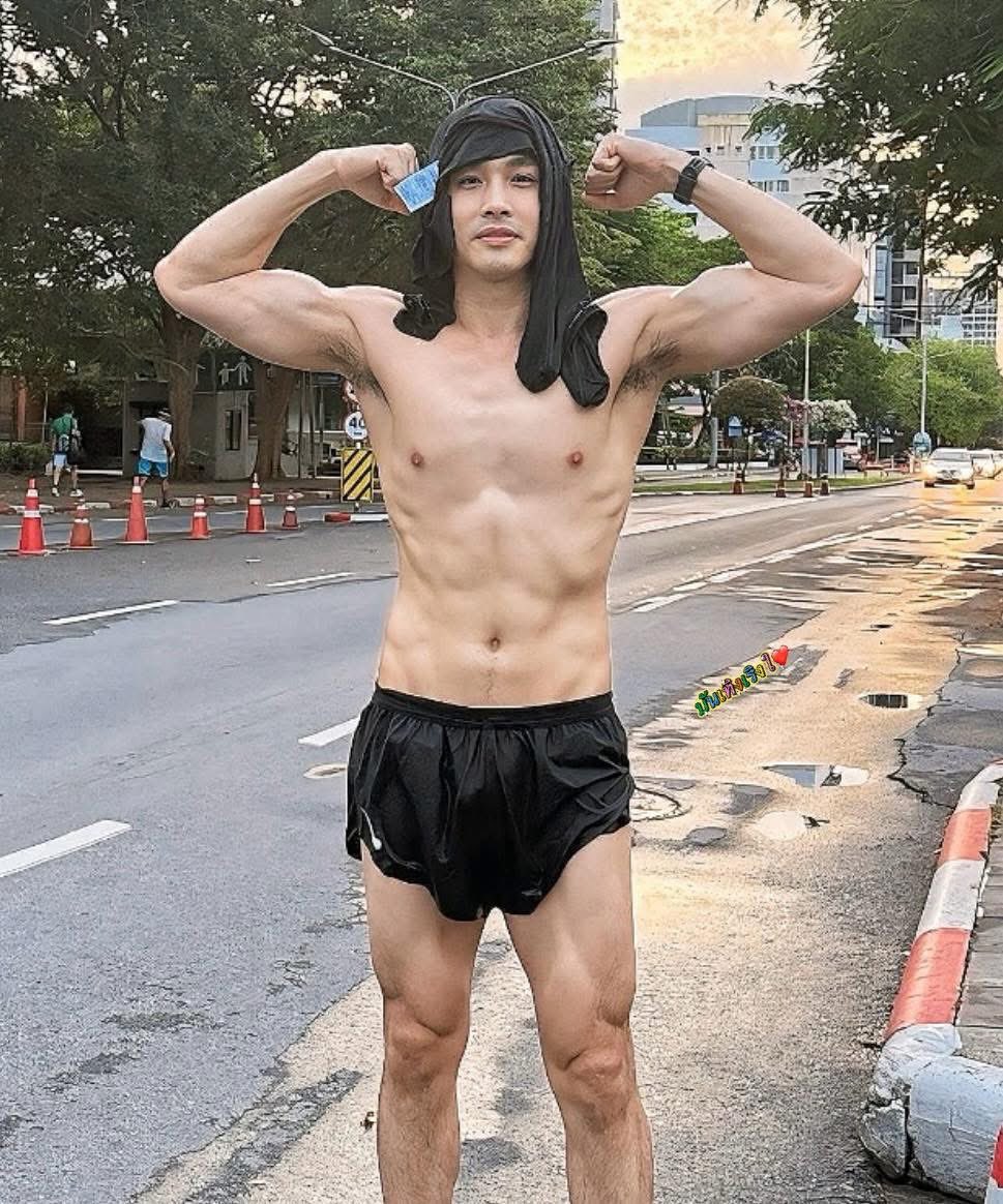 bt_reangjai's tweet photo. อยากช่วยซับเหงื่อให้พี่ป่าน 🤩 https://t.co/xKI6VTcBjJ