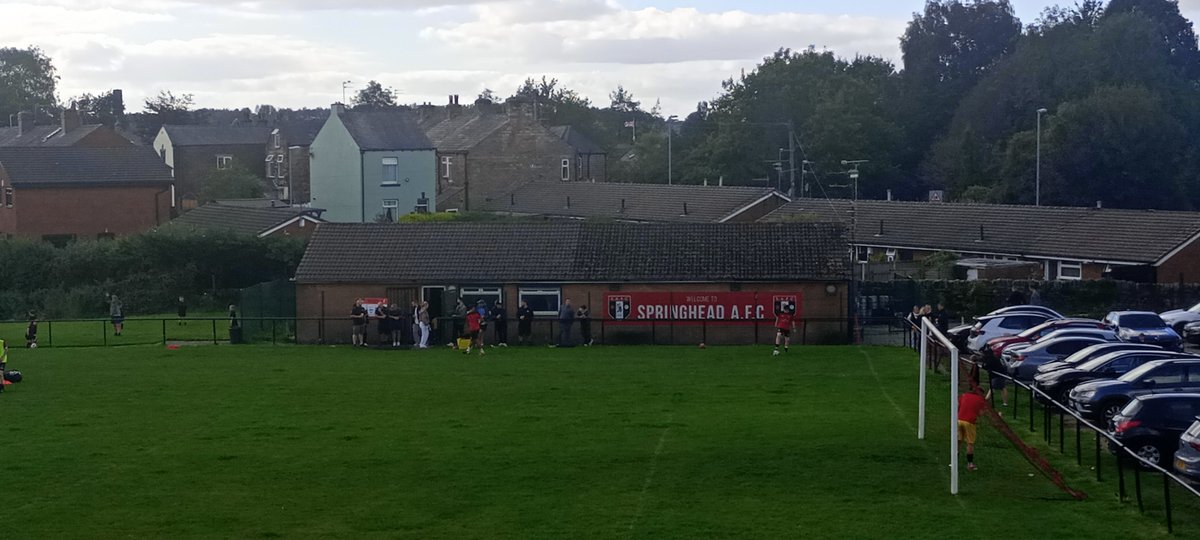 smilerhopper's tweet photo. #confirmationhopping not #Groundhopping  #Westriding #saddleworth #agbriggwapentake @ St Johns for @SpringheadAFC (2nd) v @EastMancFC (12th) in the @THEMCRFL div 1 (step 8) KO 1357 
Game number 117 with @spireitepete finally after 21 year we revisit to complete #doublegameday 1/2 https://t.co/nqZtyMFaPC