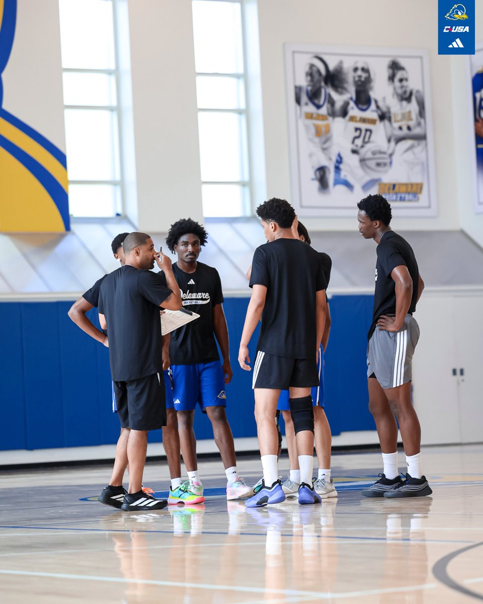 DelawareMBB's tweet photo. Happy National Coaches Day! 🏀🤝 https://t.co/M6dHNTM4tE