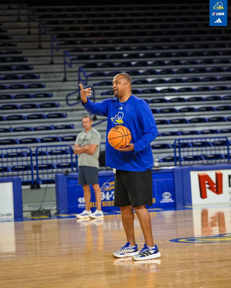 DelawareMBB's tweet photo. Happy National Coaches Day! 🏀🤝 https://t.co/M6dHNTM4tE