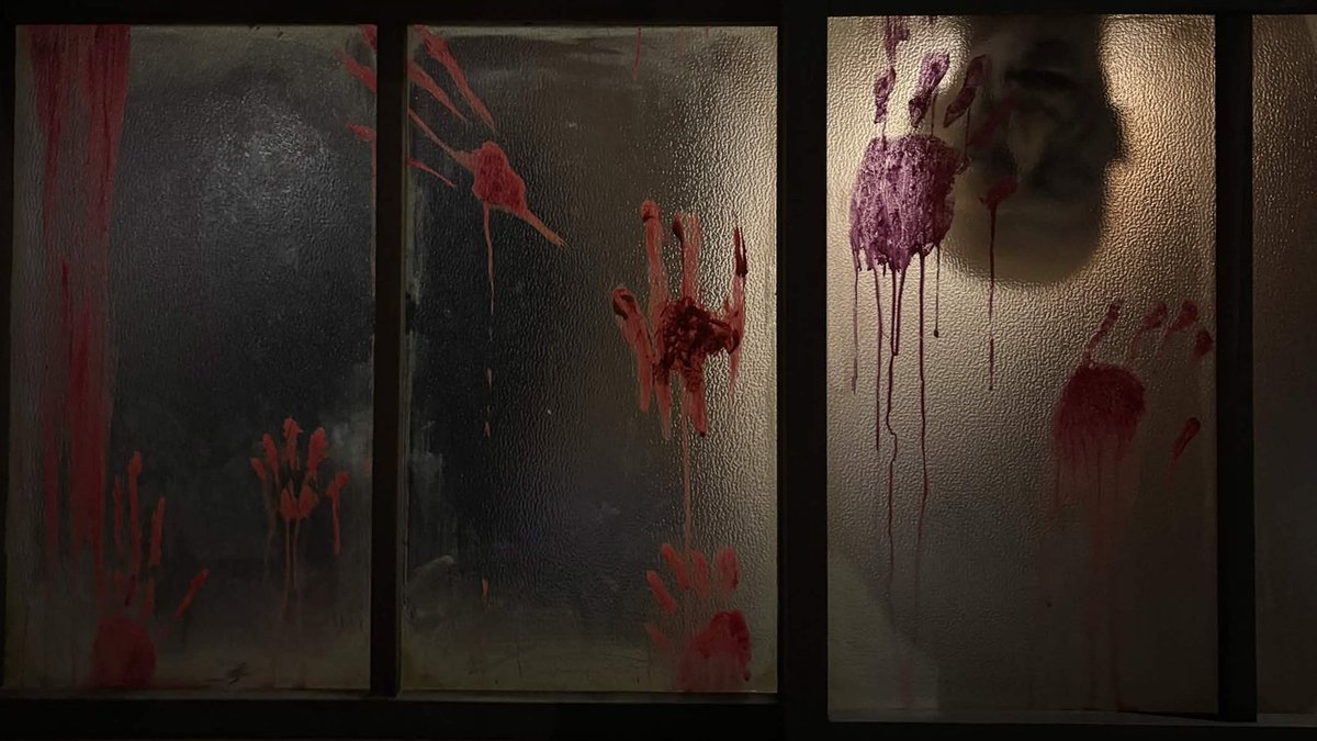 shiorinovella's tweet photo. A big shoutout to the Re: Touching Horror Exhibition – (Re: ホラーにふれる展) for letting me have a spooky sneak peek of behind-the-scenes' effects! 

I had a great time seeing all sorts of terrifying things, and the staff was so kind too!

The event runs from September 19th - November 8th at Tokyo Dome City so check it out when you can!

You can book your tickets here!
https://t.co/A1LItYdrEe

@Shochiku_Obake