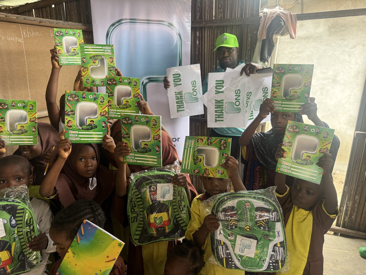 PonslaRH's tweet photo. 𝐏𝐎𝐍𝐒𝐋𝐀 𝟏𝟓𝐓𝐇 𝐃𝐎𝐍𝐀𝐓𝐈𝐎𝐍

Hood morning! 100 books and bags donated to kids at Scholars  Foundation School. 

Young minds are naturally curious, and education helps nurture that curiosity into meaningful exploration. PONSLA will continue to donate to kids around the world.

Thank you @MEADGod & Pons Family 
💚🚘📚
