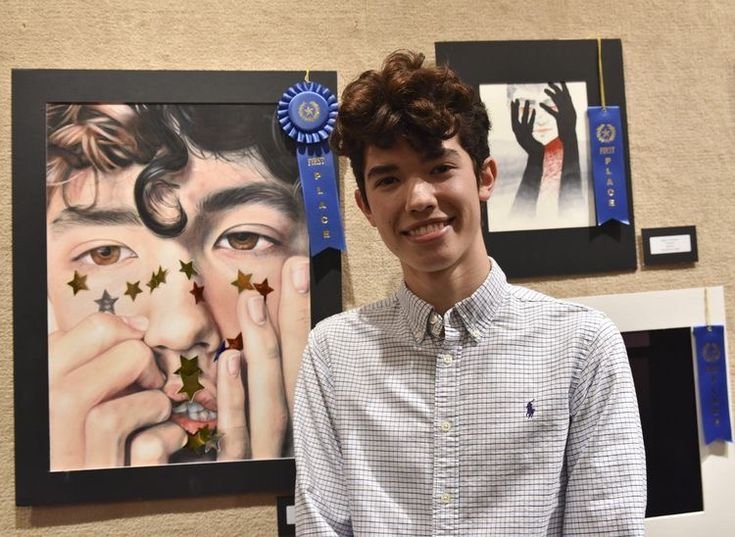 outofyrspell's tweet photo. conan gray na idade dela https://t.co/7HyeAdA7V4